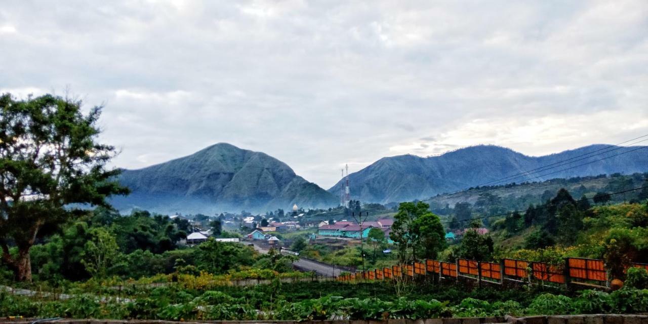 Rinjani Hill Hotel Sembalunlawang Extérieur photo